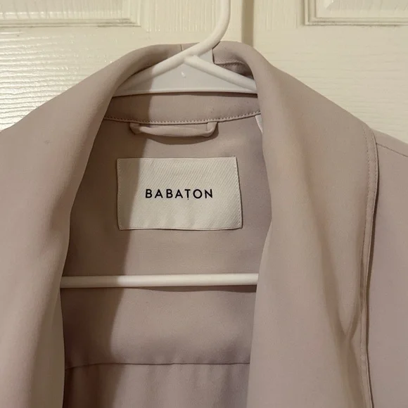 Aritzia Babaton Light Beige Open Front Coat - Picture 4 of 5